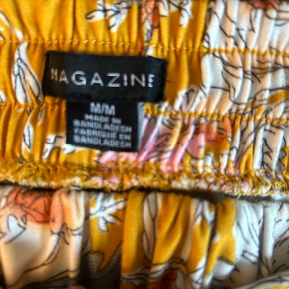 Women’s floral shorts - Picture 2 of 3